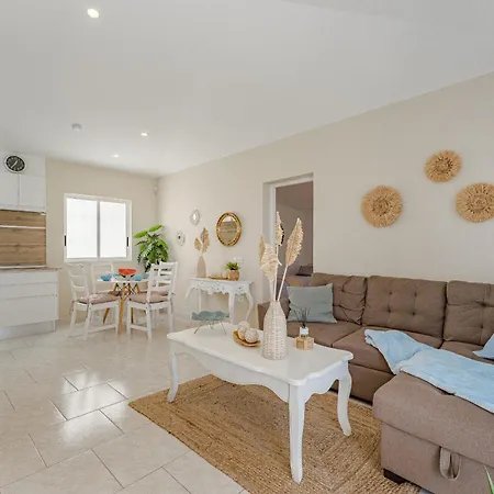 Private House With Ocean View Garden 7min To Bahia Nyaraló *