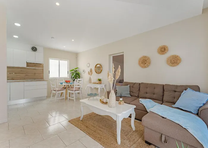 Private House With Ocean View Garden 7min To Bahia Ferienhaus *