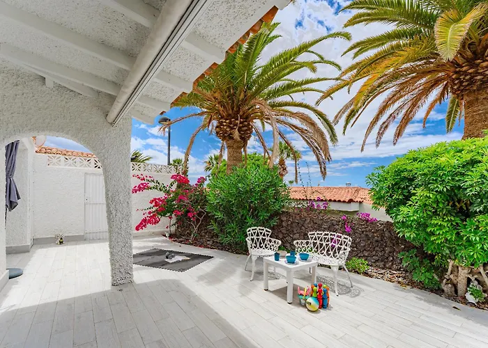 Ferienhaus Private House With Ocean View Garden 7min To Bahia Costa Adeje (Tenerife)