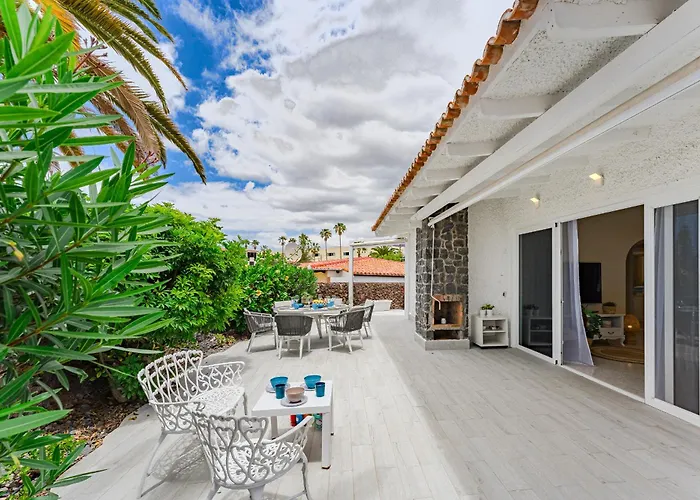 Private House With Ocean View Garden 7min To Bahia * Адехе